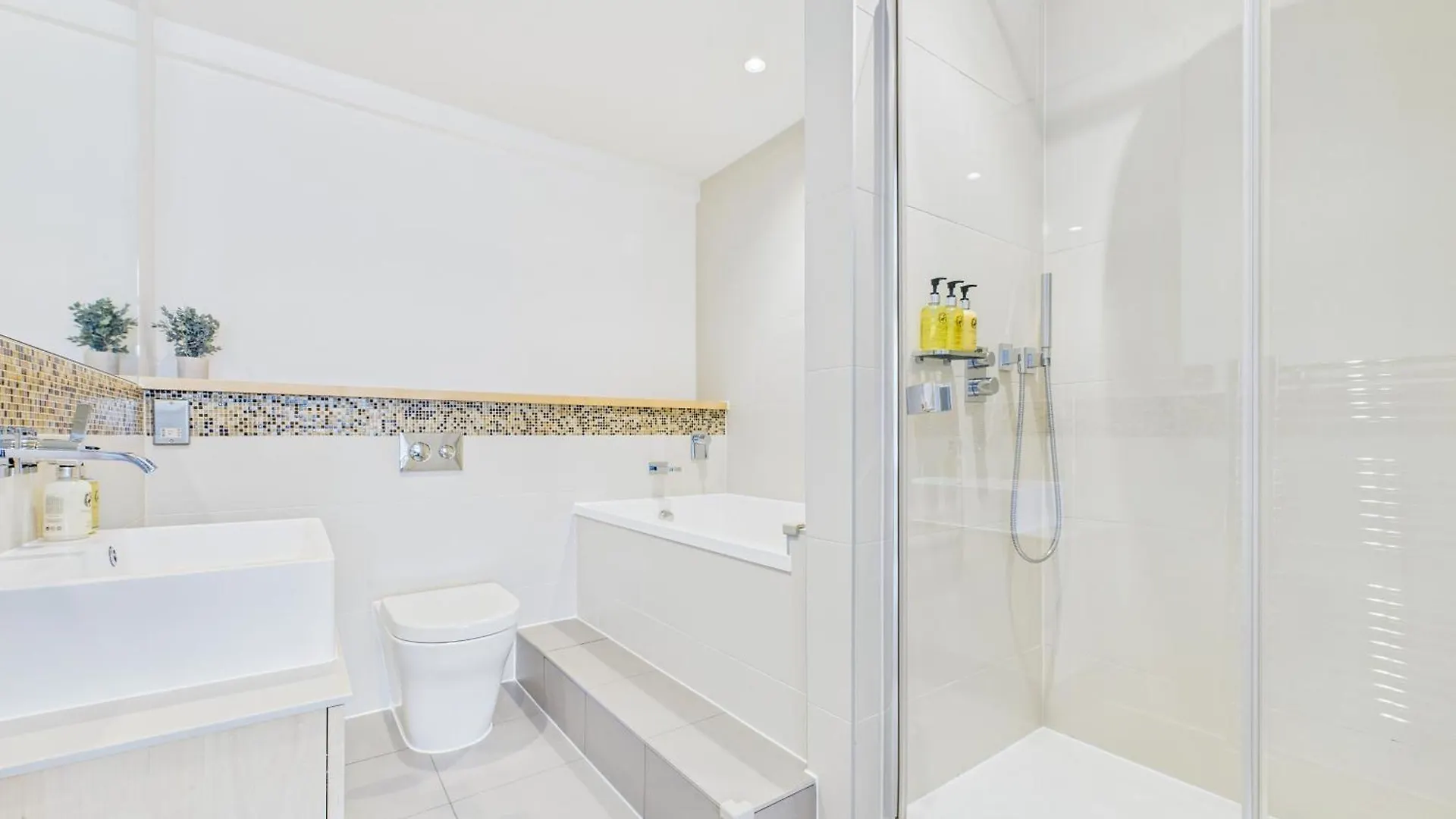 Be London - The Old Street Residences Apartment